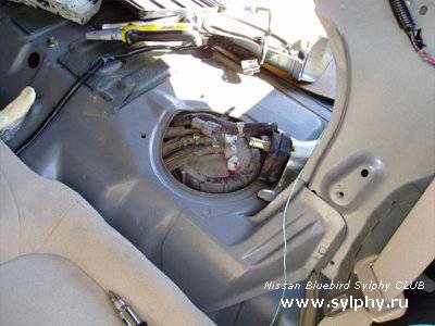 Замена топливного фильтра на 4WD Sylphy